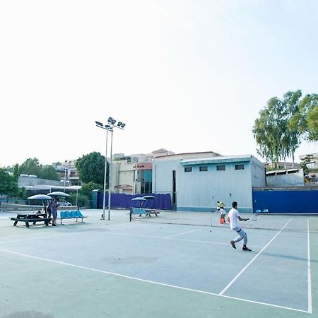 Northern Suites Bahria Town Равалпинди Екстериор снимка