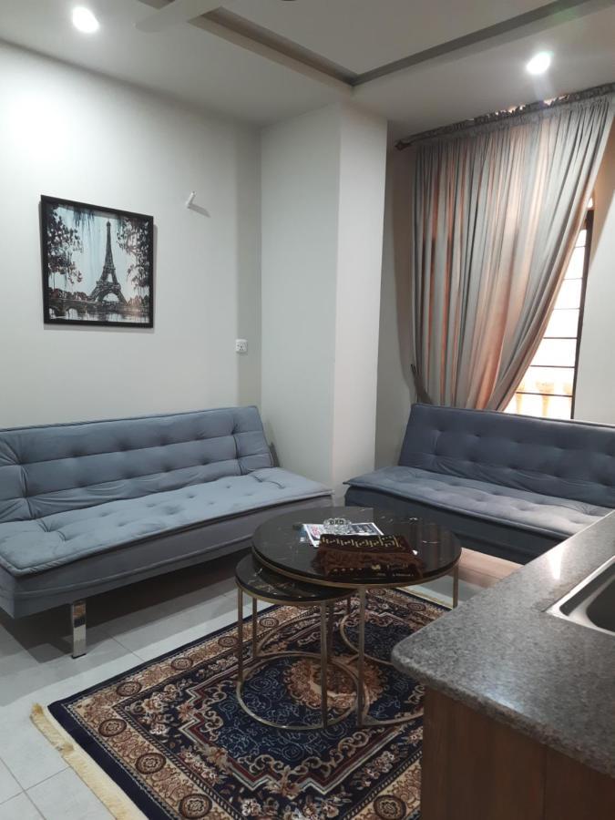 Northern Suites Bahria Town Равалпинди Екстериор снимка