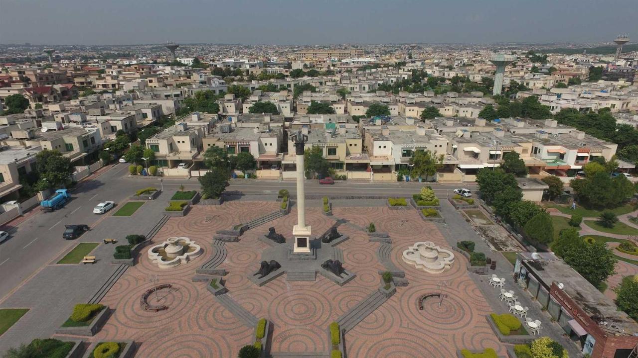 Northern Suites Bahria Town Равалпинди Екстериор снимка