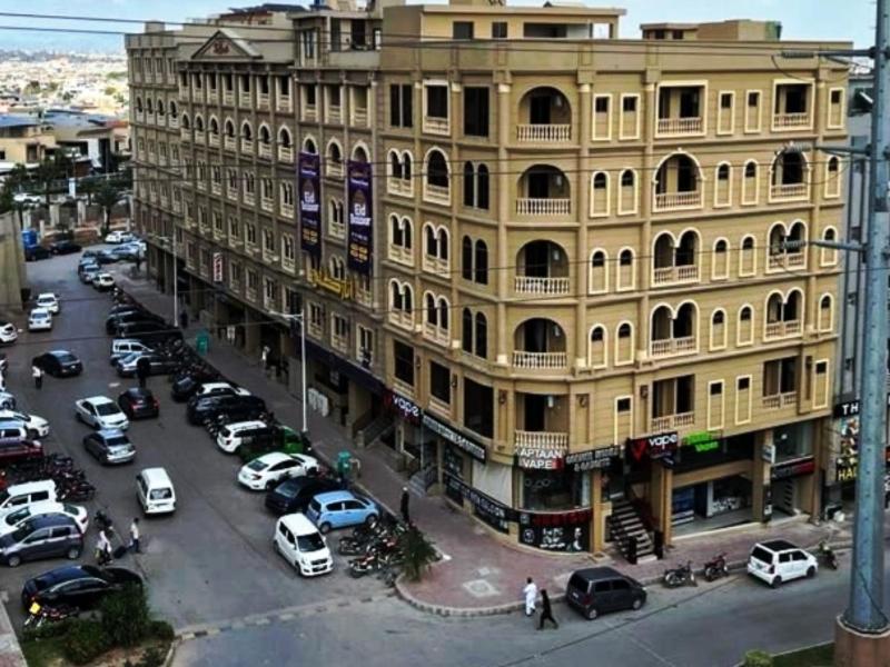 Northern Suites Bahria Town Равалпинди Екстериор снимка