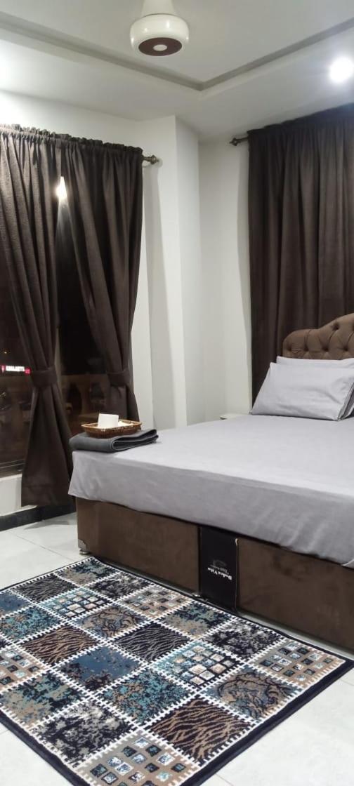 Northern Suites Bahria Town Равалпинди Екстериор снимка